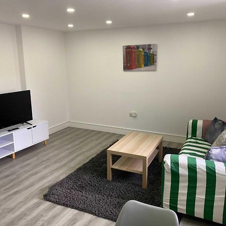 Adbolton House Apartments - Sleek, Stylish, Brand New & Low Carbon Νότιγχαμ Δωμάτιο φωτογραφία